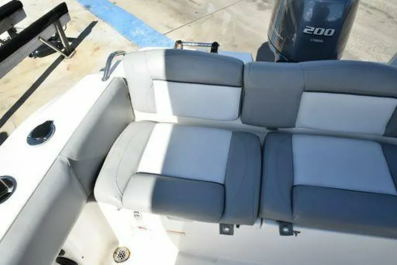 Slide: The Image of NauticStar 2302 2022 - 5023145