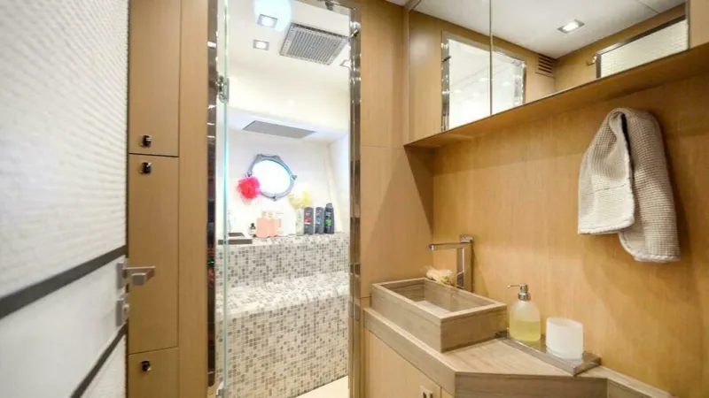 Slide: The Image of Monte Carlo MCY86 2015 - 5797007