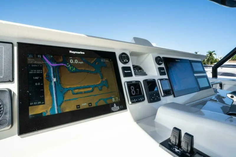 Slide: The Image of Monte Carlo Yachts MCY86 2015 - 5796979