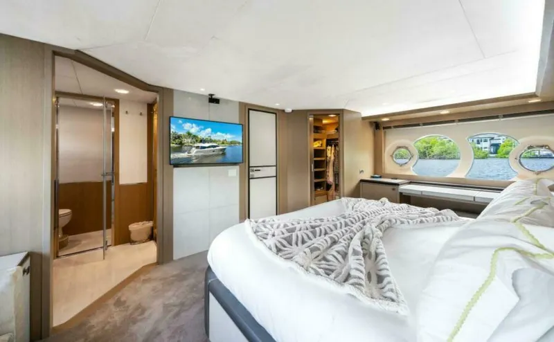 Slide: The Image of Monte Carlo Yachts MCY86 2015 - 5796994