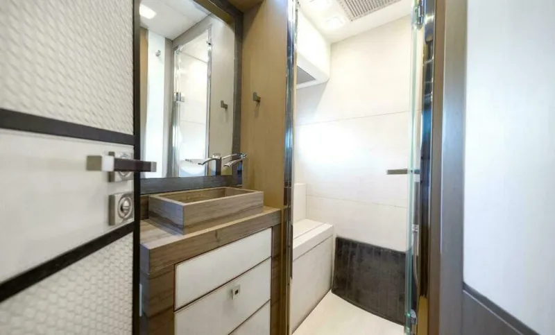 Slide: The Image of Monte Carlo Yachts MCY86 2015 - 5796999