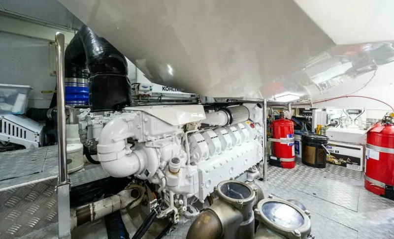 Slide: The Image of Monte Carlo Yachts MCY86 2015 - 5797012