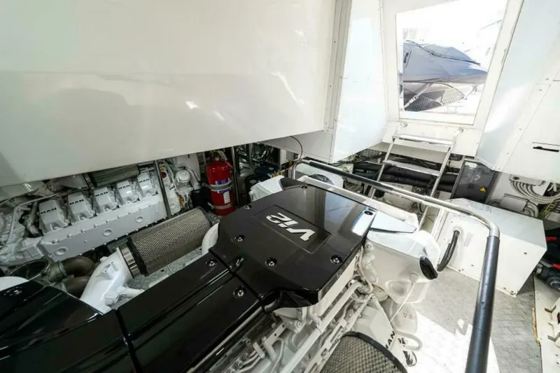 Slide: The Image of Monte Carlo Yachts MCY86 2015 - 5797014