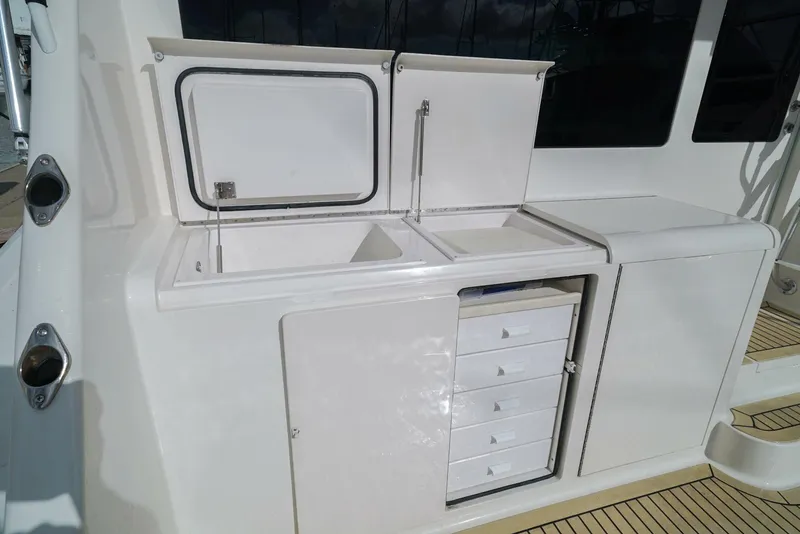 Slide: The Image of 2007 Viking 45 Convertible Bad Habits - 5014940