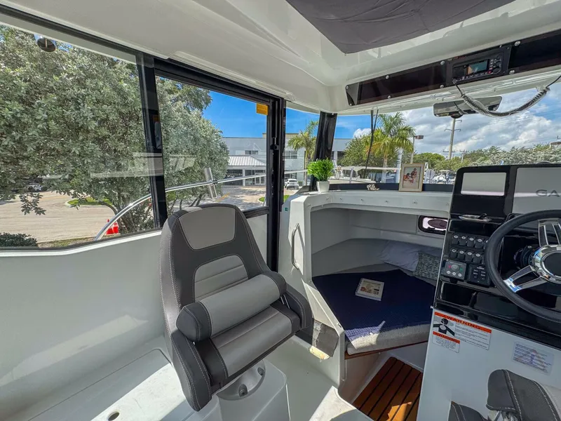 Slide: The Image of Jeanneau NC795 Sport 2022 - 5458377