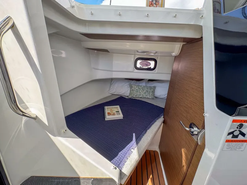 Slide: The Image of Jeanneau NC795 Sport 2022 - 5458378