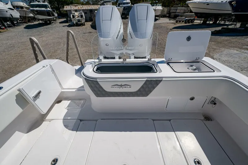 Slide: The Image of Invincible 33 Open Fisherman 2025 - 5162812