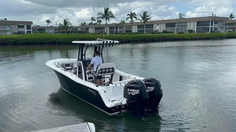 Slide: The Image of Tidewater 256 CC Adventure 2023 - 7511251