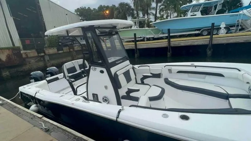 Slide: The Image of Tidewater 256 CC Adventure 2023 - 7511244