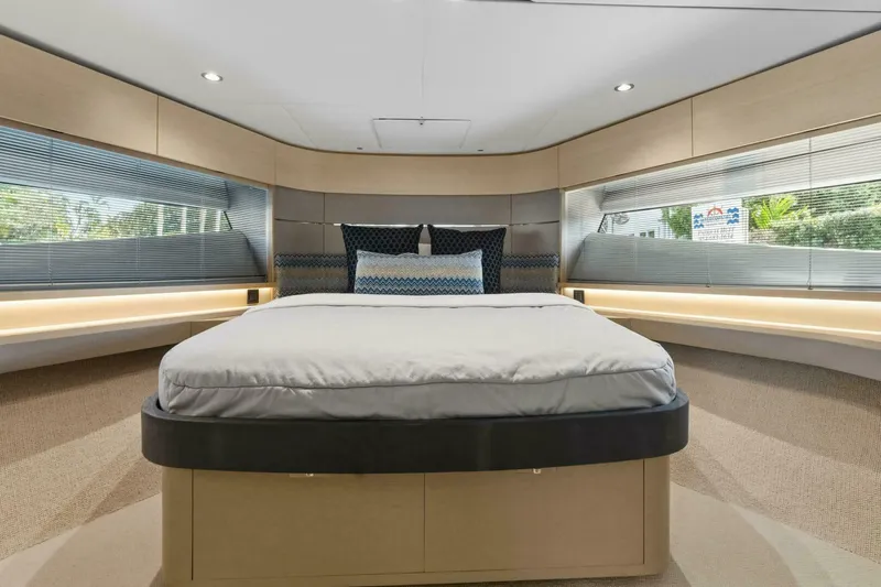 Slide: The Image of Princess S60 2018 - 5791790