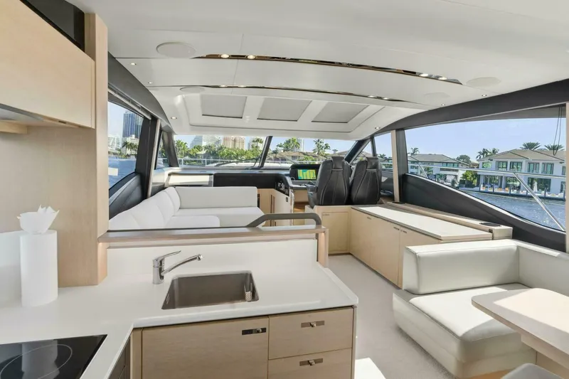 Slide: The Image of Princess S60 2018 - 5791802