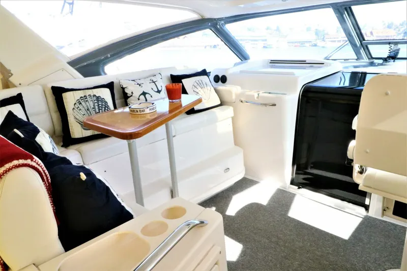 Slide: The Image of Tiara 5200 Express 2001 - 5326122