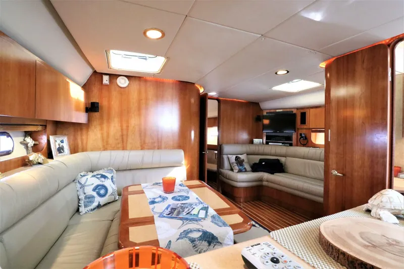 Slide: The Image of Tiara 5200 Express 2001 - 5326111