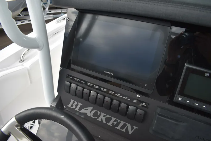 Slide: The Image of Blackfin 272 CC 2024 - 5062942