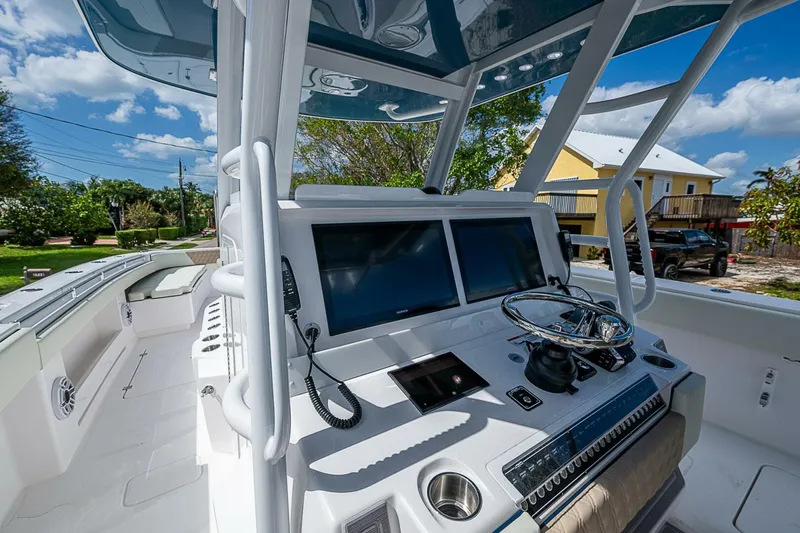 Slide: The Image of Invincible 38 Catamaran 2025 - 5091866