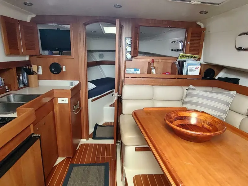 Slide: The Image of Mainship 34 Pilot 2003 - 5048164