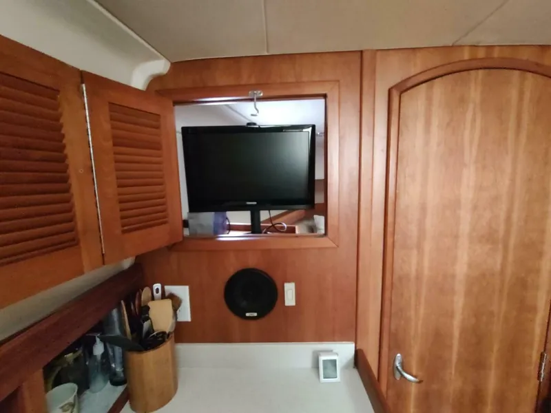 Slide: The Image of Mainship 34 Pilot 2003 - 5048151