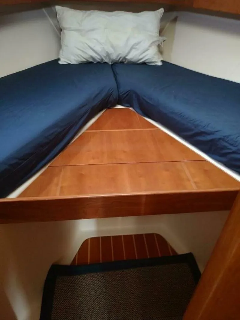 Slide: The Image of Mainship 34 Pilot 2003 - 5048159