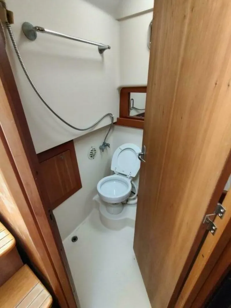Slide: The Image of Mainship 34 Pilot 2003 - 5092418