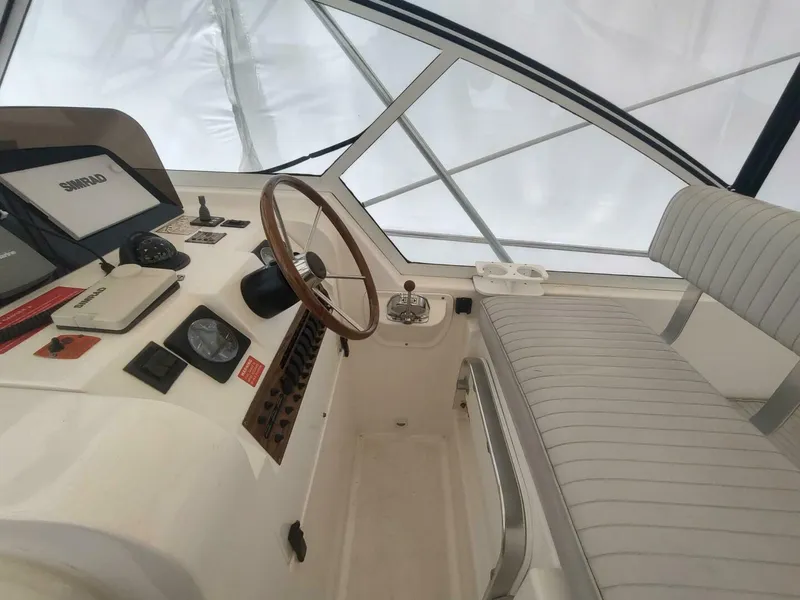 Slide: The Image of Mainship 34 Pilot 2003 - 5052561