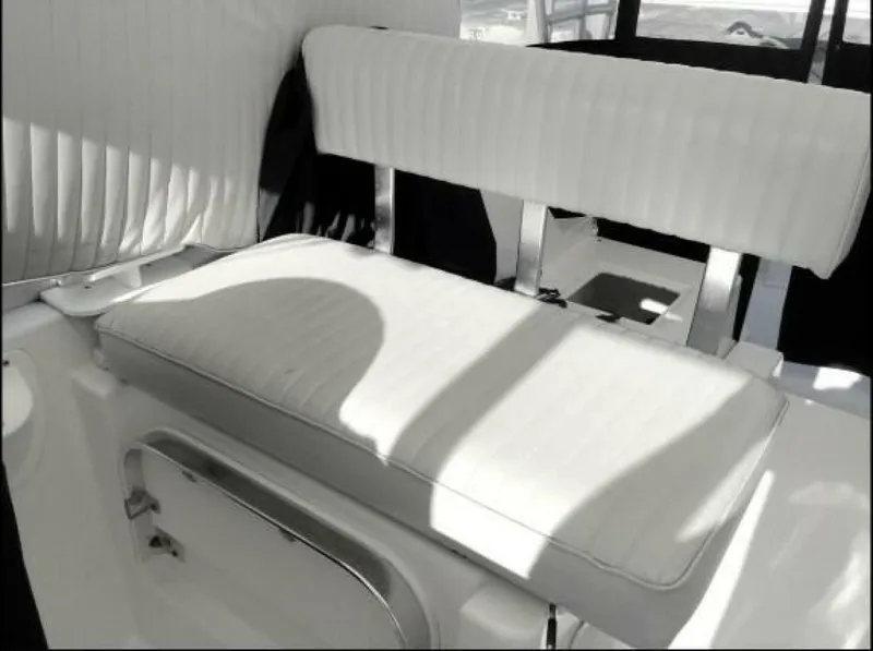 Slide: The Image of Mainship 34 Pilot 2003 - 5048191