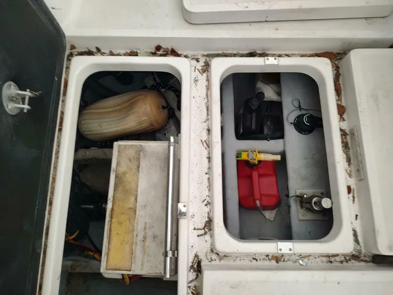 Slide: The Image of Mainship 34 Pilot 2003 - 5052564