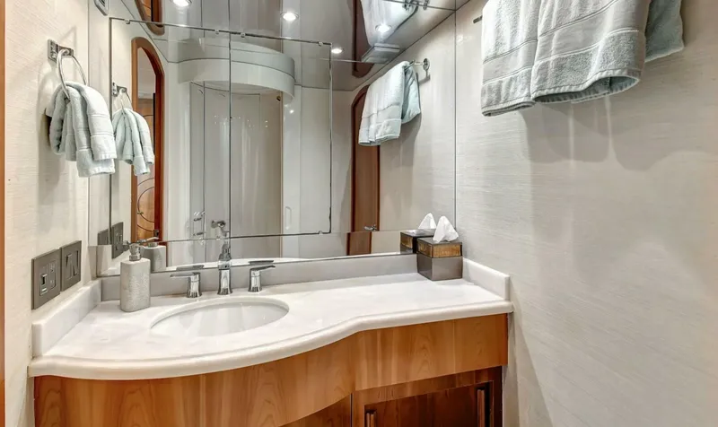 Slide: The Image of 033 Lower Deck Port Guest Head - 5019826