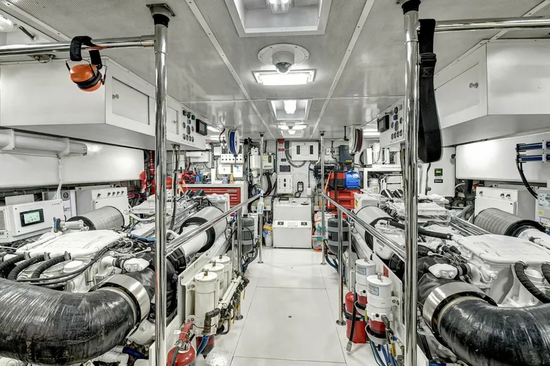 Slide: The Image of 051 Engine Room 01 - 5019844