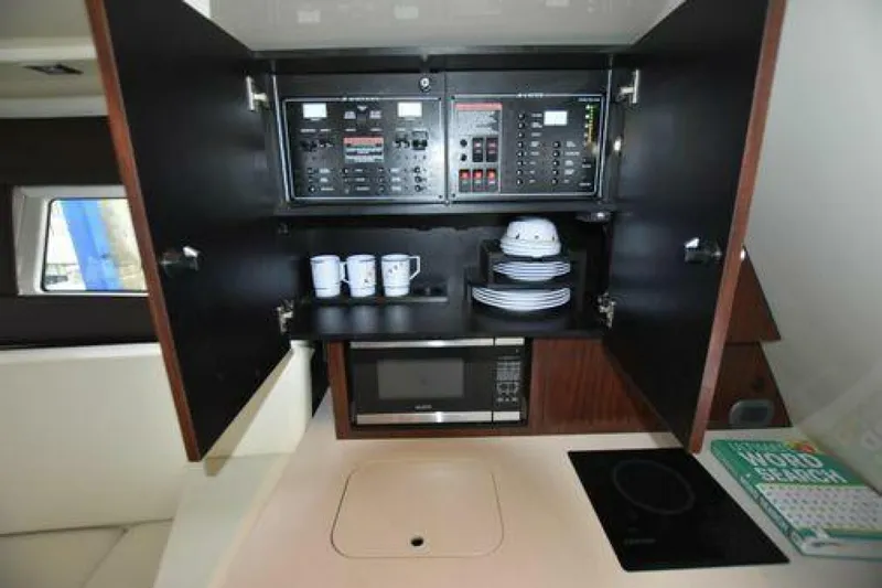 Slide: The Image of Monterey 360 Sport Coupe 2017 - 5019295