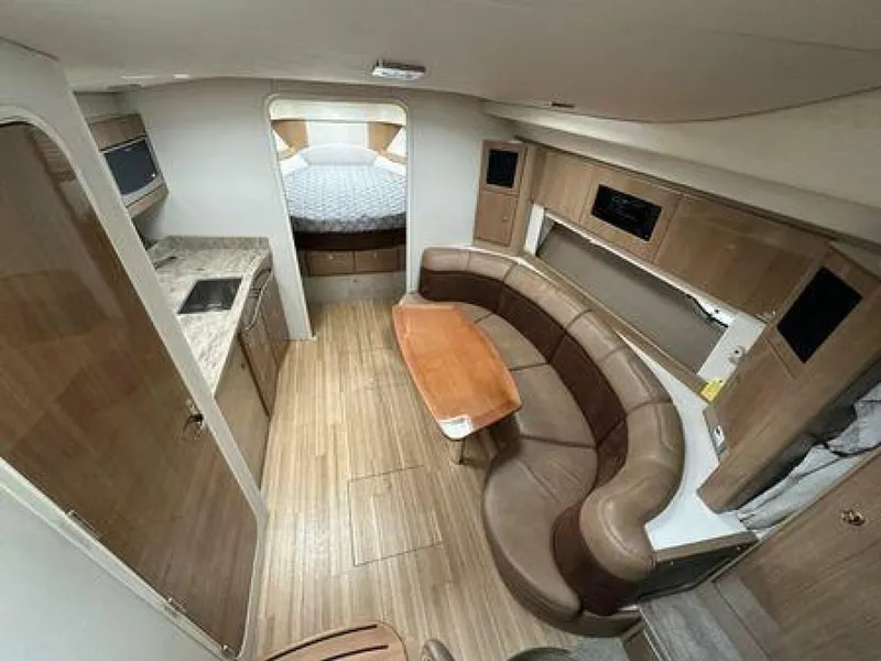 Slide: The Image of Formula 37 Cruiser 2016 - 5019326