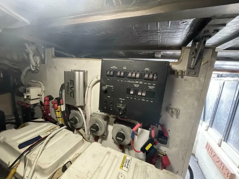 Slide: The Image of Carver Yachts 56 VOYAGER 2006 - 5020726