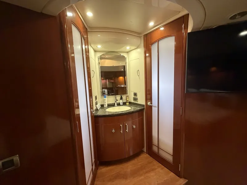 Slide: The Image of Carver Yachts 56 VOYAGER 2006 - 7585228