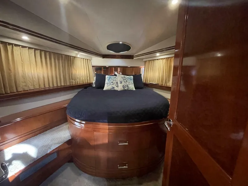 Slide: The Image of Carver Yachts 56 VOYAGER 2006 - 5020665