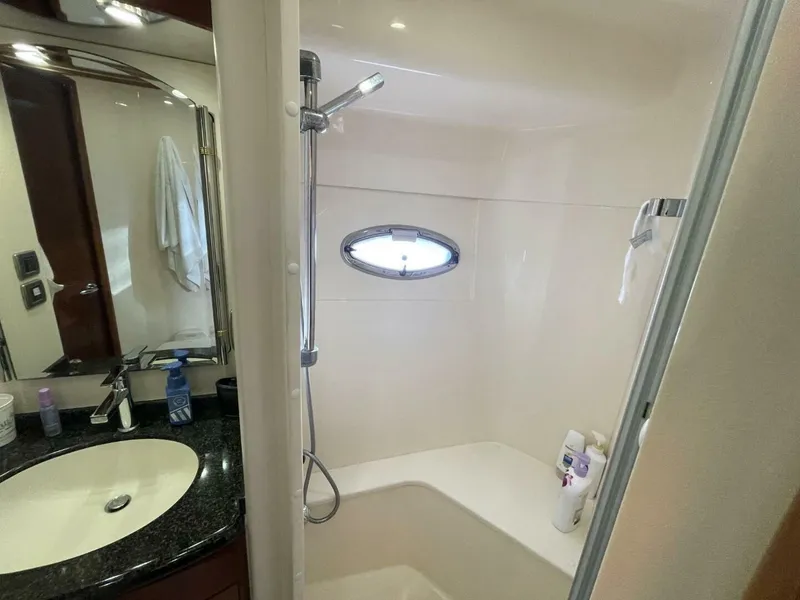 Slide: The Image of Carver Yachts 56 VOYAGER 2006 - 5020670