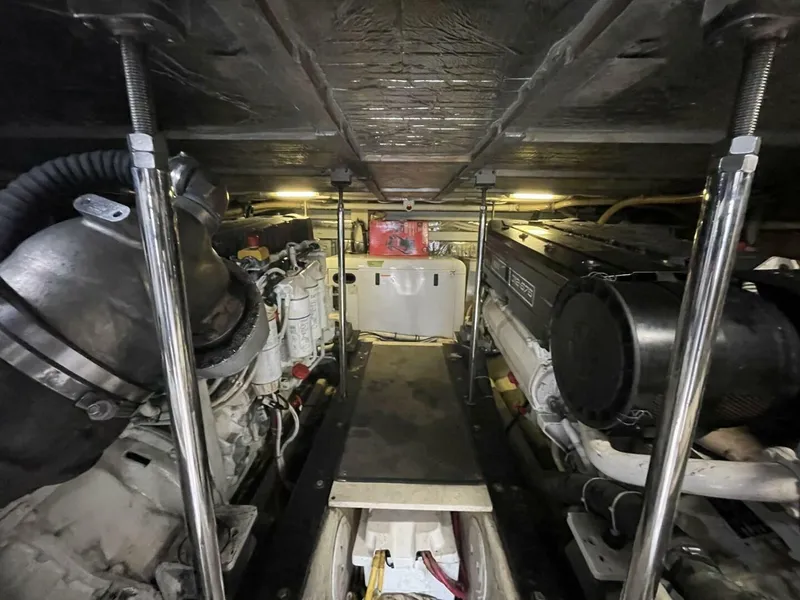 Slide: The Image of Carver Yachts 56 VOYAGER 2006 - 5020725