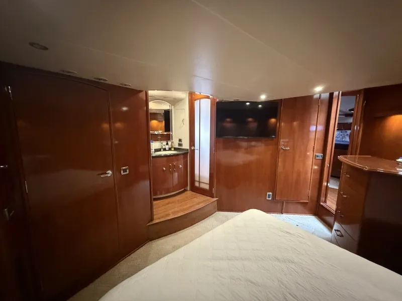 Slide: The Image of Carver Yachts 56 VOYAGER 2006 - 7585224