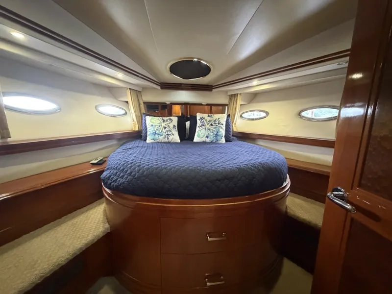 Slide: The Image of Carver Yachts 56 VOYAGER 2006 - 7585234