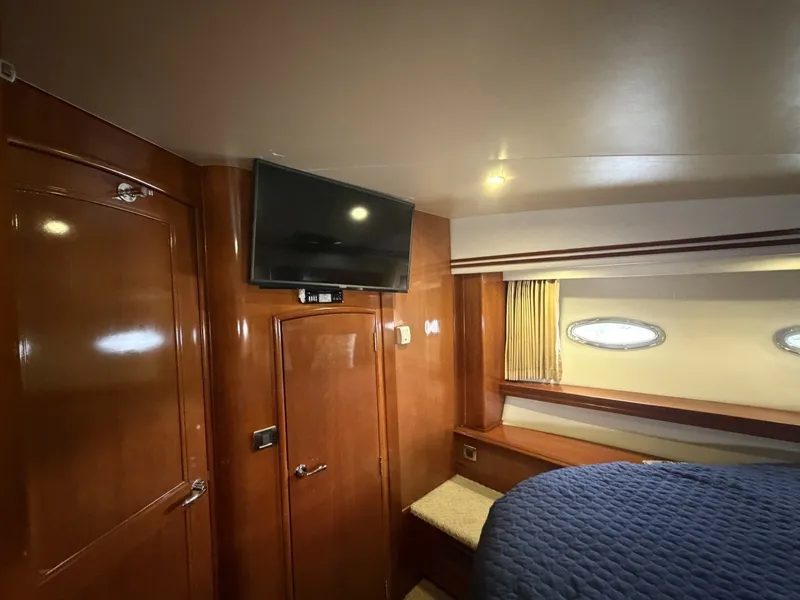 Slide: The Image of Carver Yachts 56 VOYAGER 2006 - 7585236