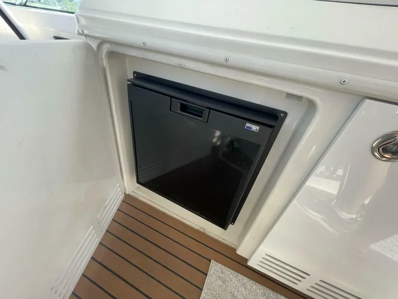 Slide: The Image of Carver Yachts 56 VOYAGER 2006 - 5020710