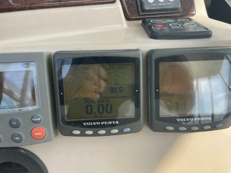 Slide: The Image of Carver Yachts 56 VOYAGER 2006 - 5020720