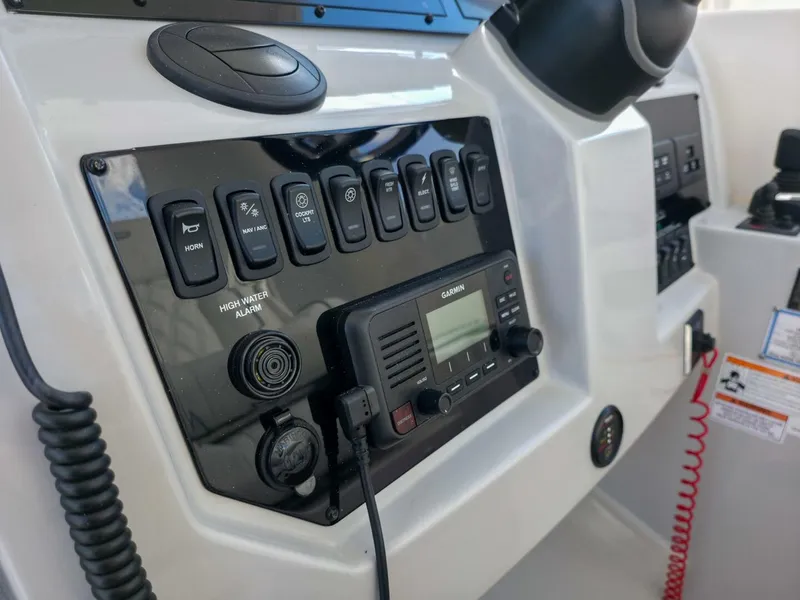 Slide: The Image of Regal 33 SAV 2025 - 5577641