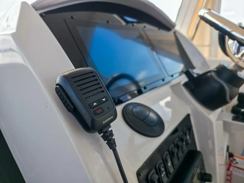 Slide: The Image of Regal 33 SAV 2025 - 5577642