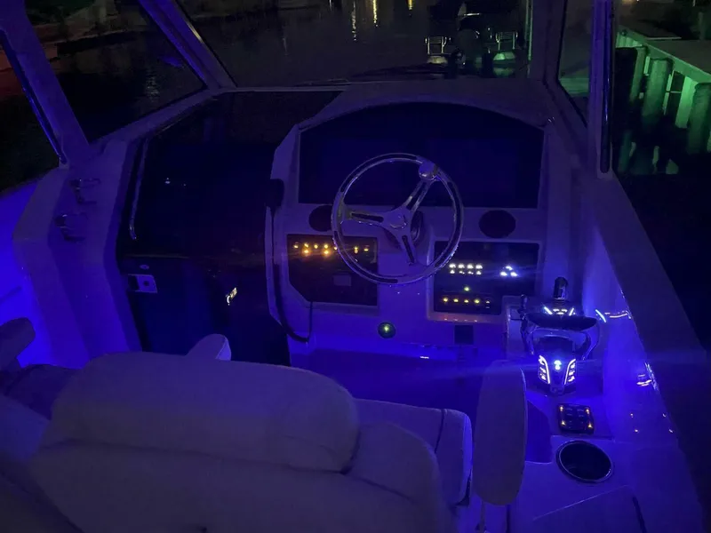 Slide: The Image of Regal 33 SAV 2025 - 5593168