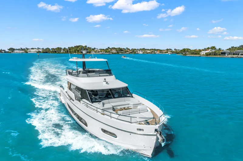 Slide: The Image of Azimut Magellano 60 2025 - 5121257