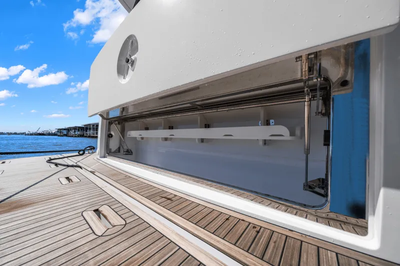 Slide: The Image of Azimut Magellano 60 2025 - 5121273