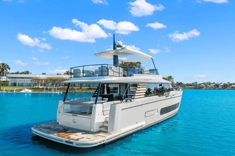 Slide: The Image of Azimut Magellano 60 2025 - 5121248