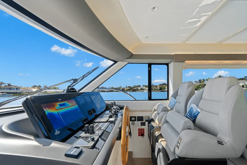 Slide: The Image of Azimut Magellano 60 2025 - 5121276