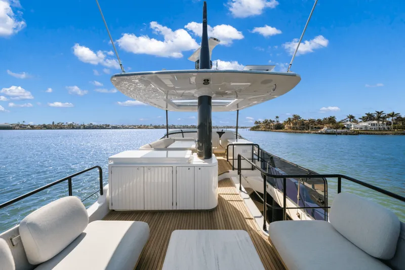 Slide: The Image of Azimut Magellano 60 2025 - 5121290