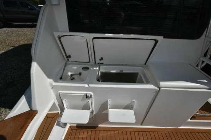 Slide: The Image of Ocean Yachts 40 2003 - 5022912
