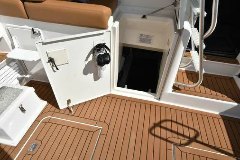 Slide: The Image of Ocean Yachts 40 2003 - 5022969